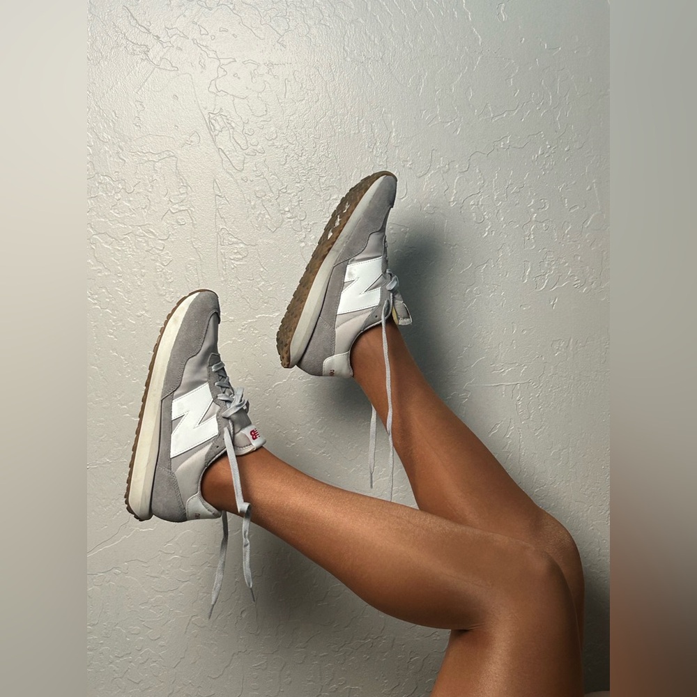 New Balance 237 Shoes